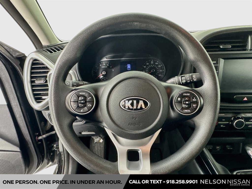 Used 2020 Kia Soul LX FWD image 11