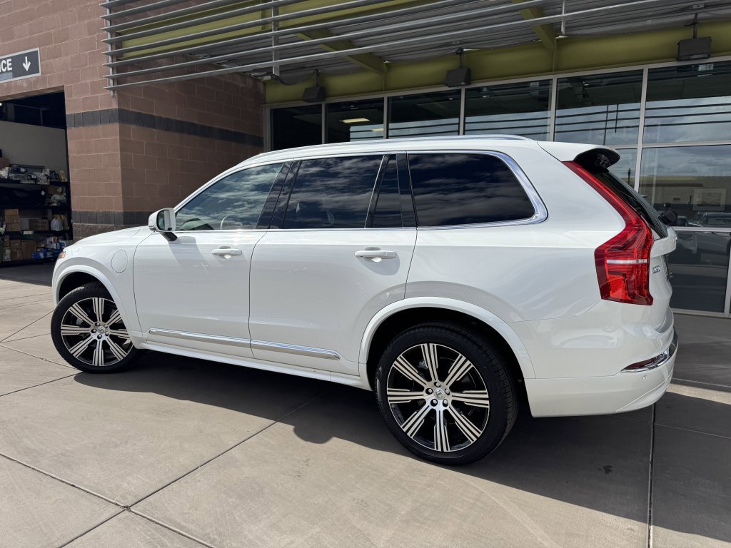 Used 2024 Volvo XC90 T8 Core w/ Protection Package Premier image 5