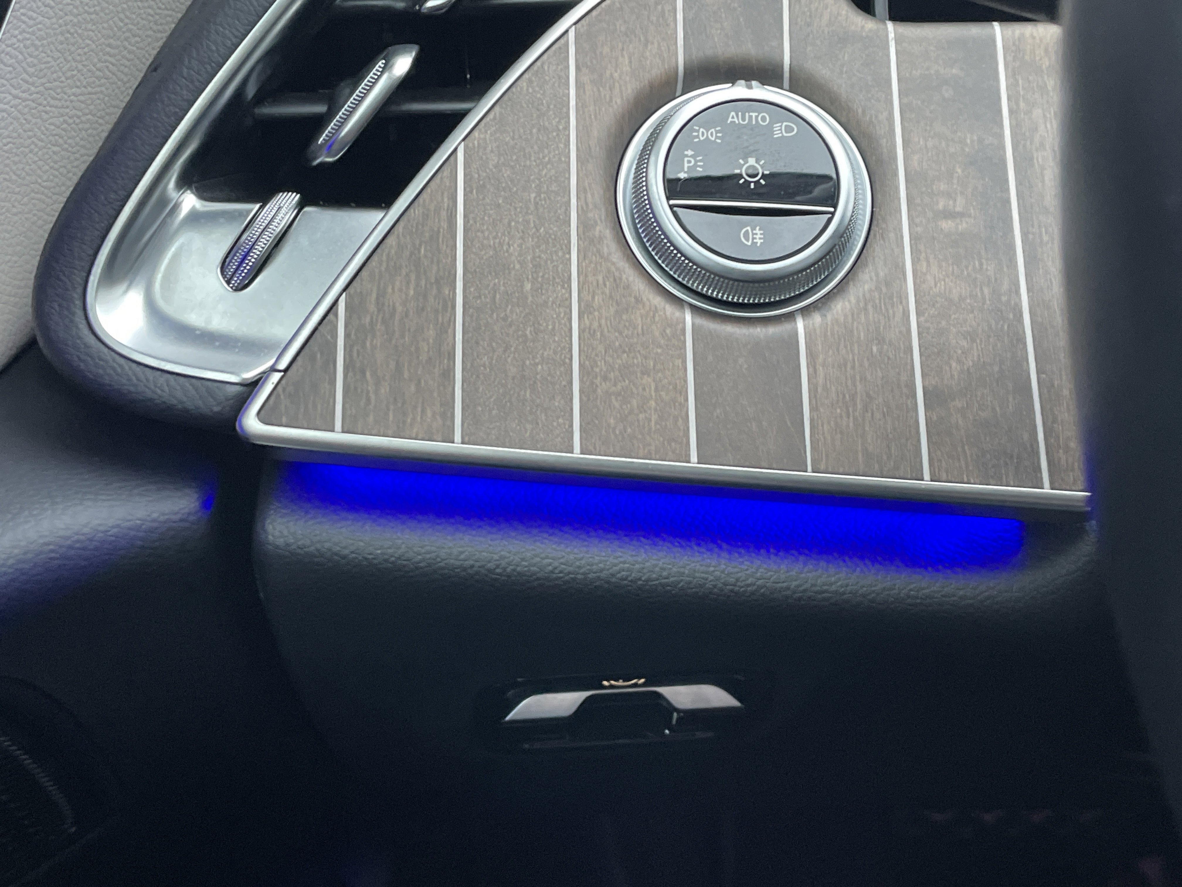 Certified 2024 Mercedes-Benz E 350 4MATIC Sedan image 25