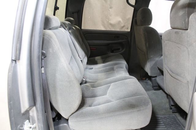 Used 2006 Chevrolet Silverado 2500 W/T w/ Heavy-Duty Power Package image 16