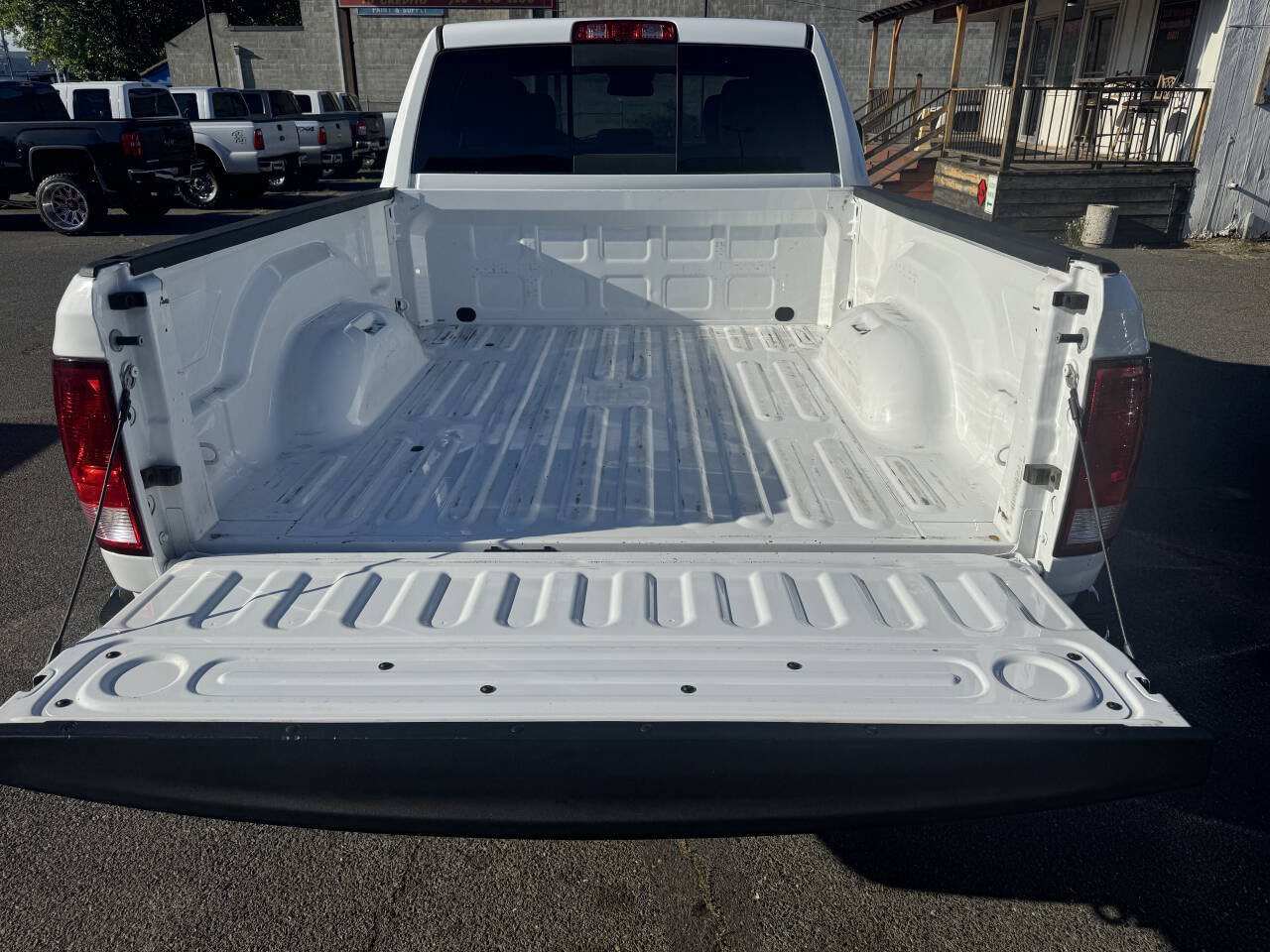 Used 2015 RAM 3500 SLT AWD/4WD image 10