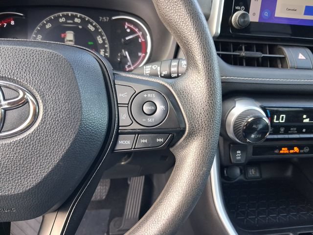 Used 2024 Toyota RAV4 XLE FWD image 19