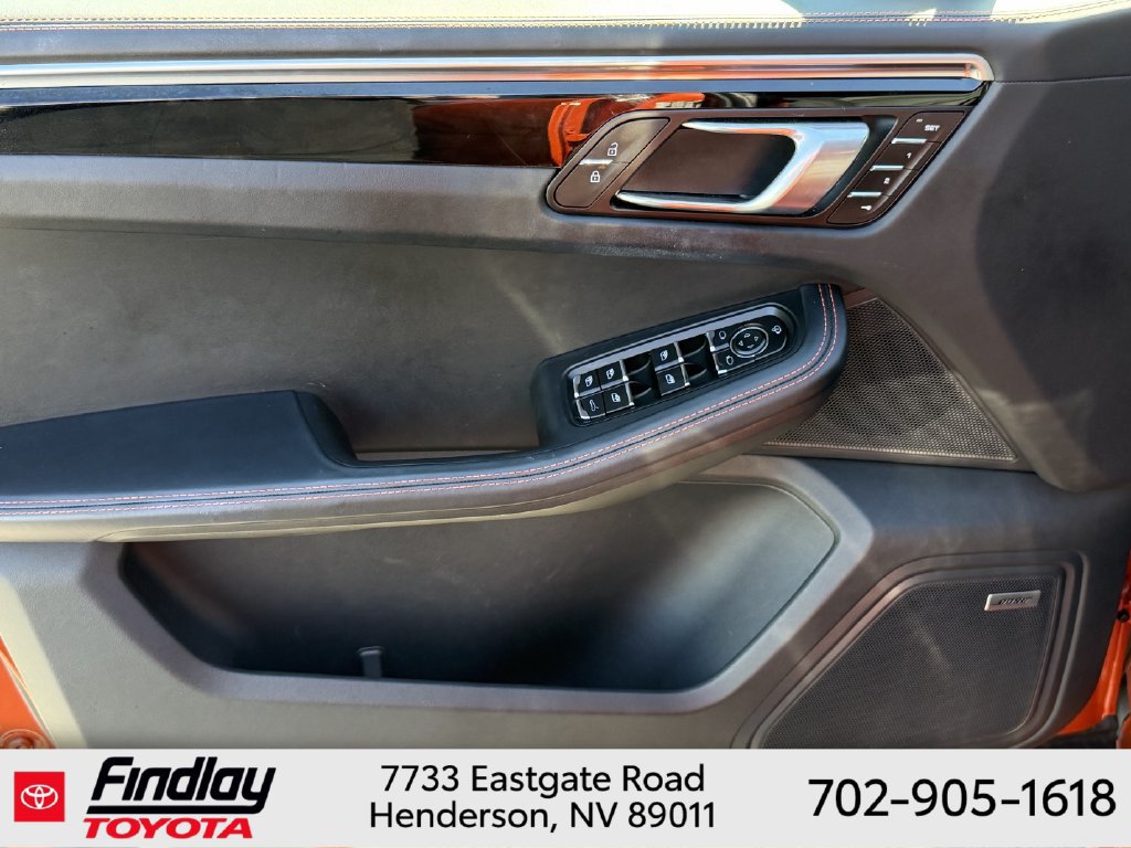Used 2023 Porsche Macan GTS AWD/4WD image 15