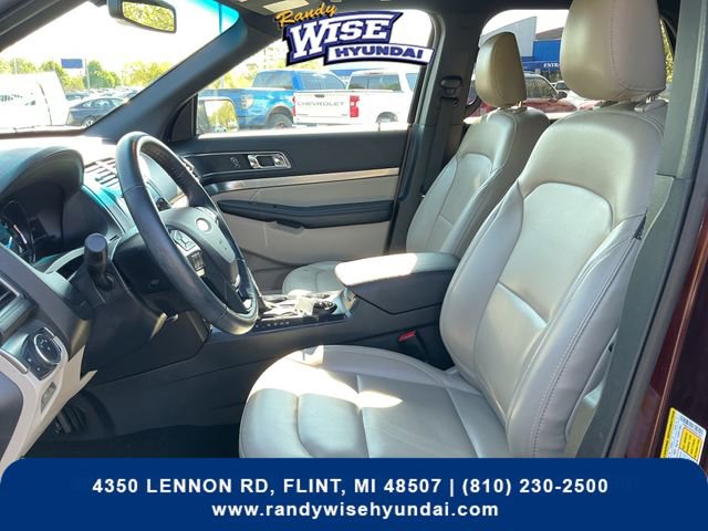 Used 2019 Ford Explorer XLT w/ Equipment Group 202A FWD image 9