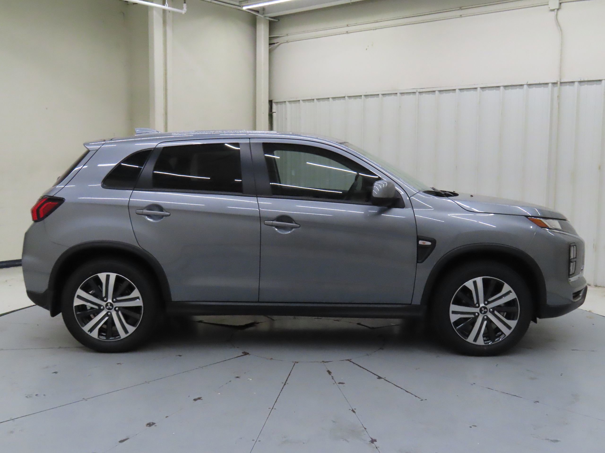 New 2025 Mitsubishi Outlander Sport ES image 2