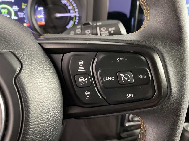 Used 2024 Jeep Wrangler Unlimited AWD/4WD image 18