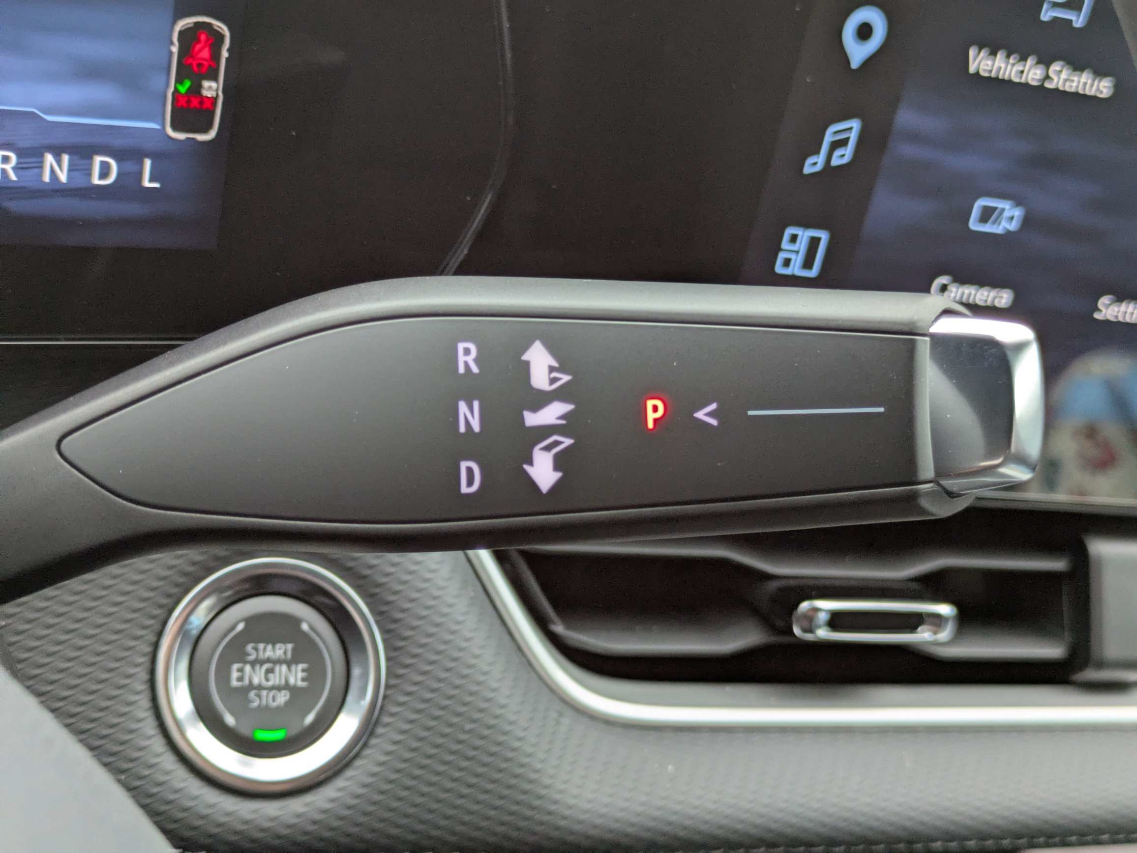 New 2027 Chevrolet Equinox LT w/ Safety and Technology Package FWD image 17