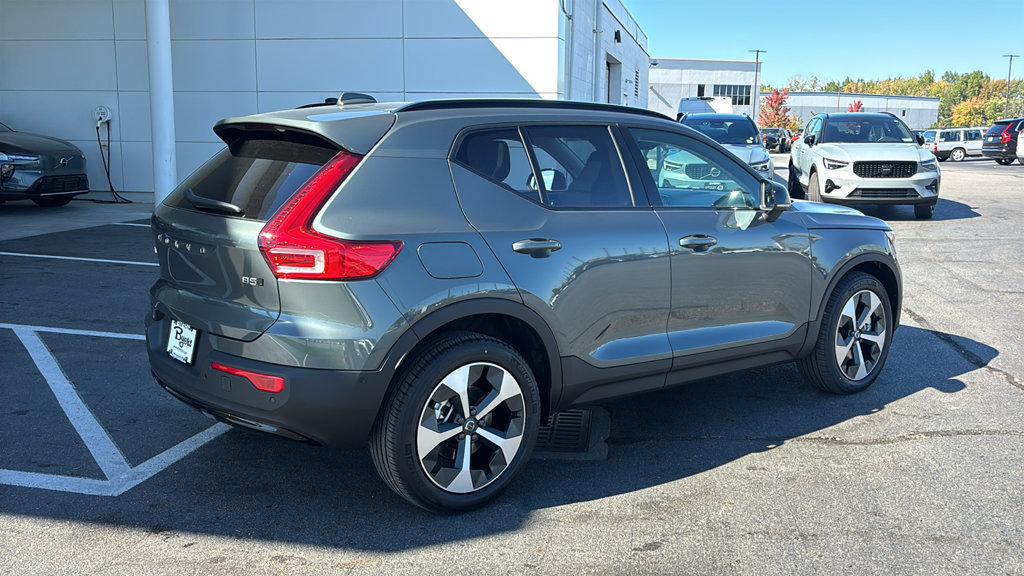 New 2026 Volvo XC40 B5 Plus w/ Protection Package Premier AWD/4WD image 28