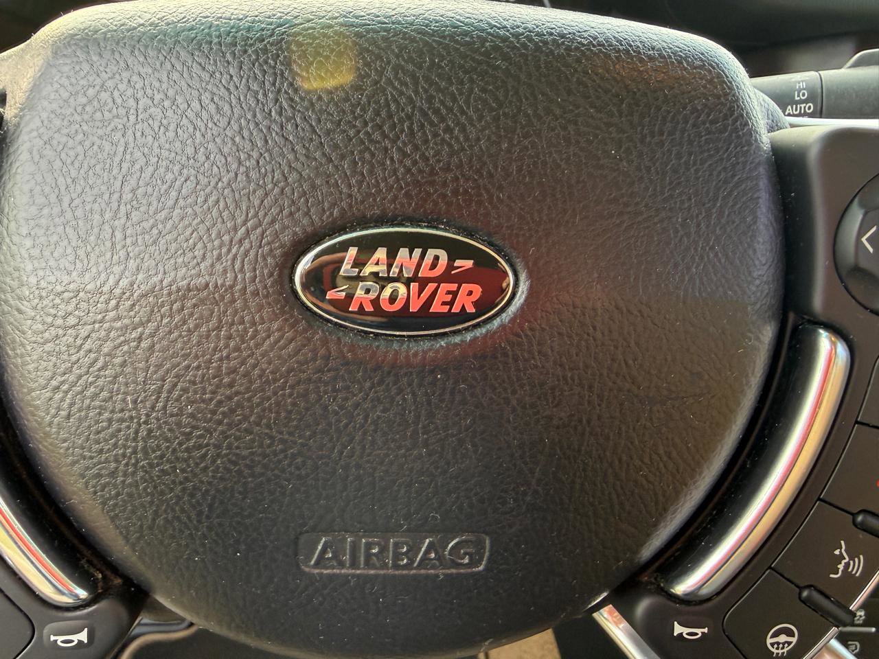 Used 2012 Land Rover Range Rover HSE image 26