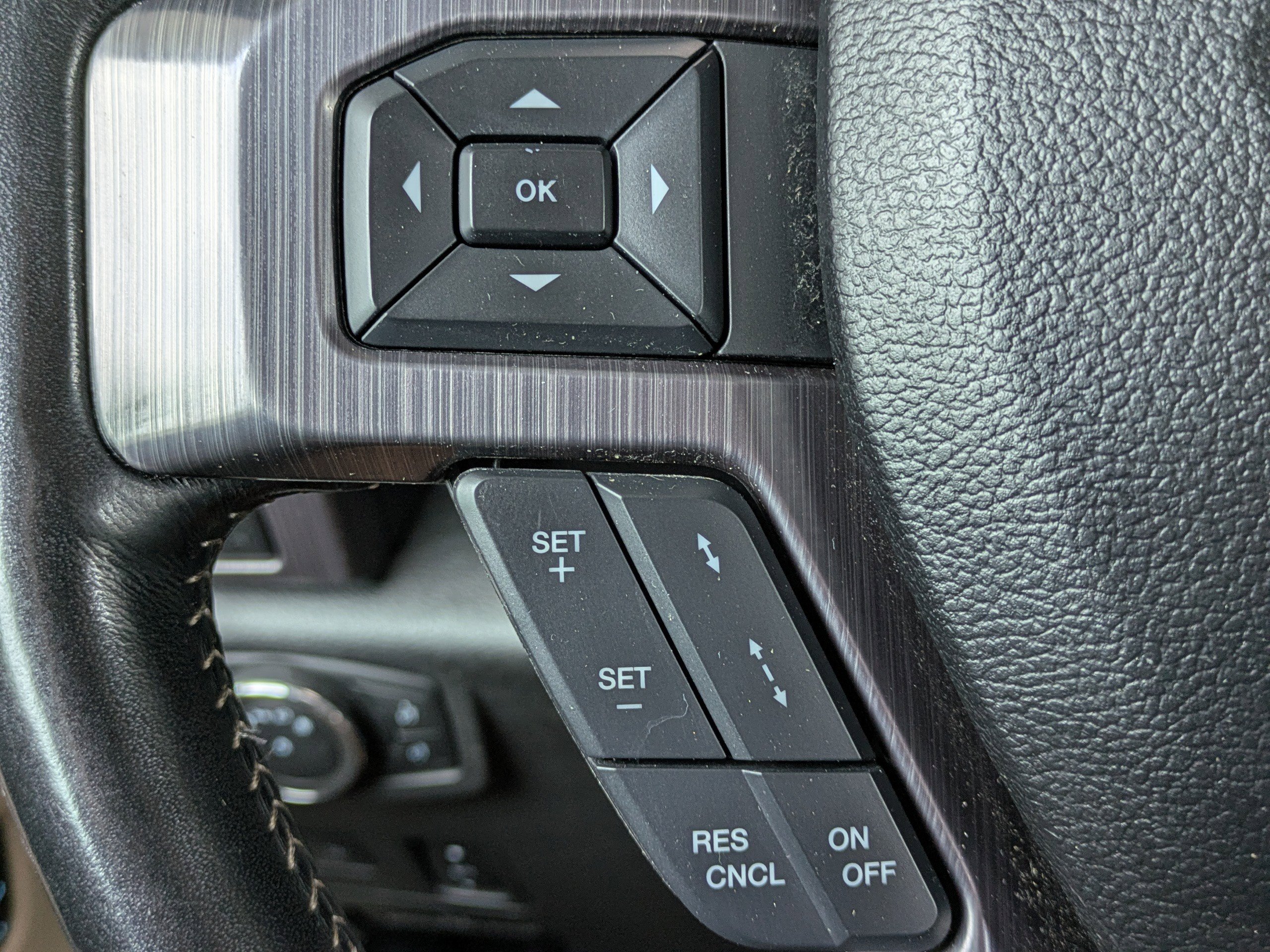 Used 2021 Ford F350 Limited w/ FX4 Off-Road Package AWD/4WD image 28