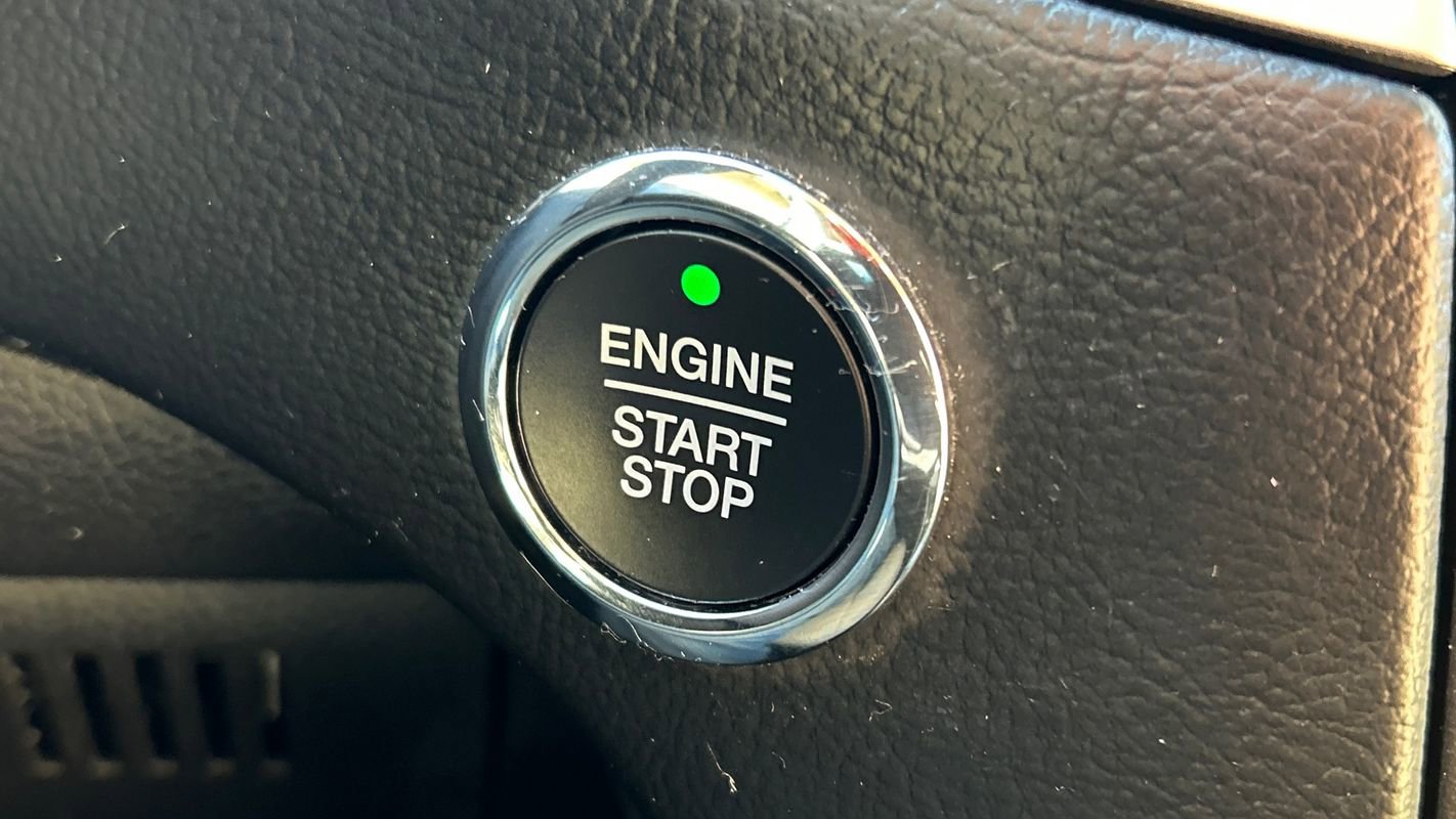 Used 2020 Ford Edge SEL image 30