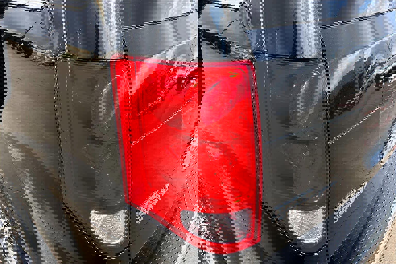 Used 2017 Dodge Grand Caravan SXT image 28