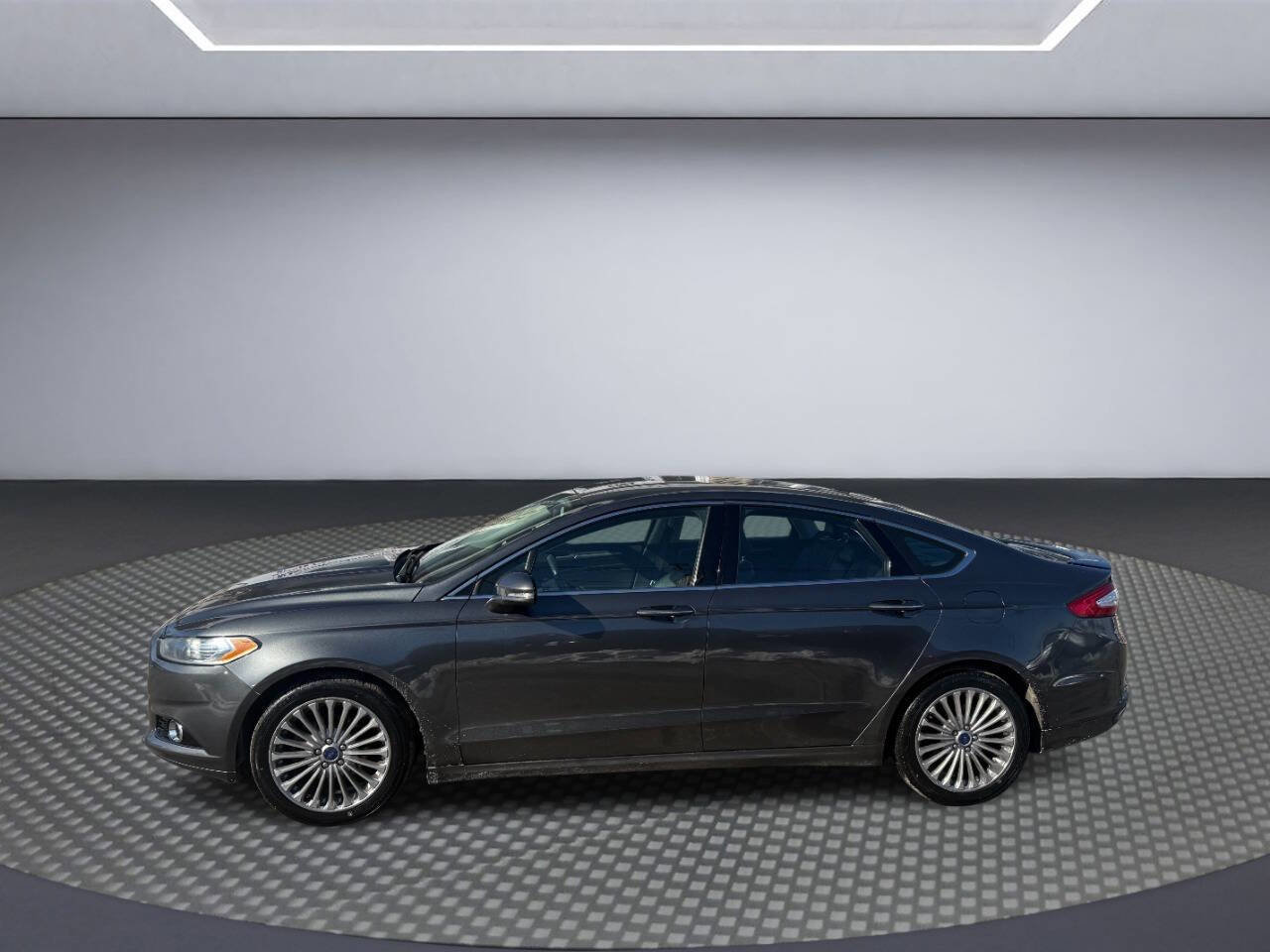 Used 2016 Ford Fusion Titanium image 4