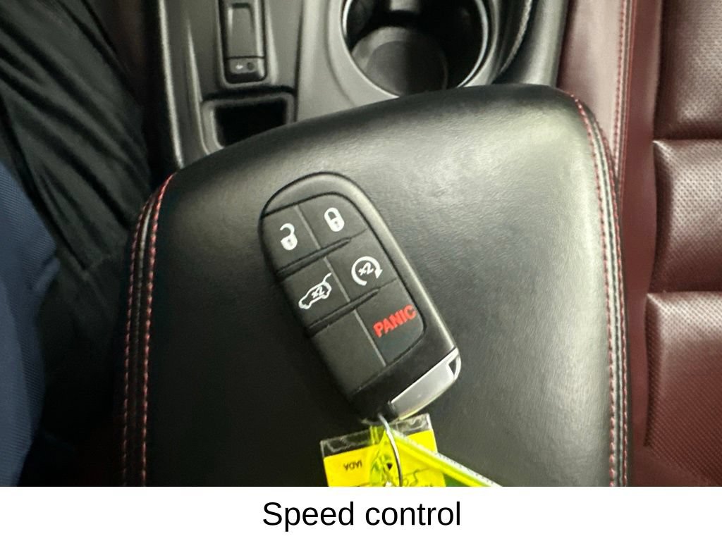 Used 2025 Dodge Durango R/T w/ Blacktop Package AWD/4WD image 41