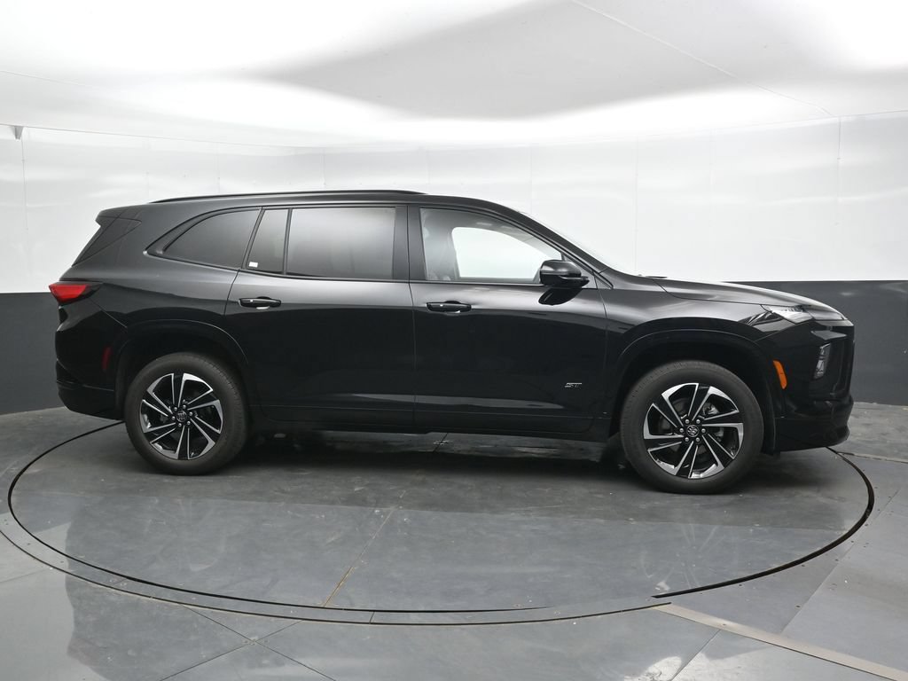 Used 2025 Buick Enclave Sport Touring AWD/4WD image 4