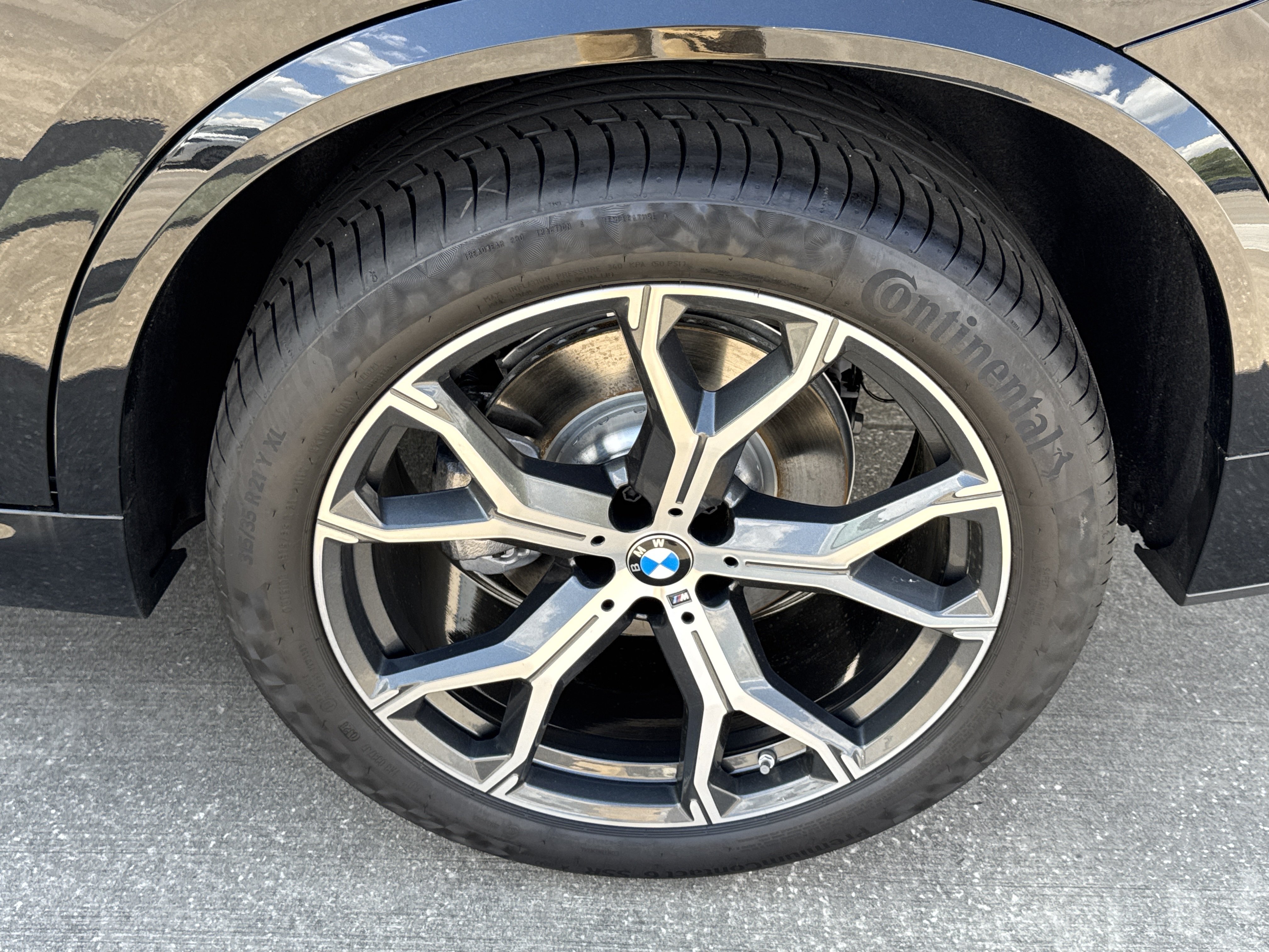 New 2026 BMW X5 xDrive40i w/ M Sport Package AWD/4WD image 25