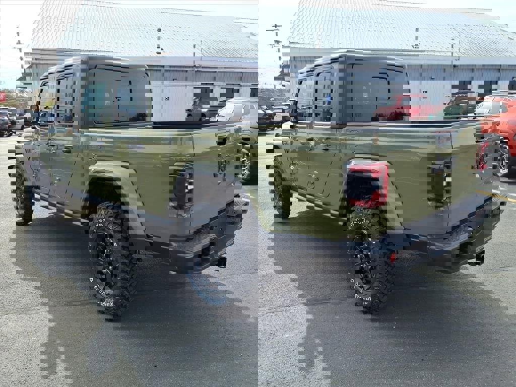 New 2026 Jeep Gladiator Sport image 7