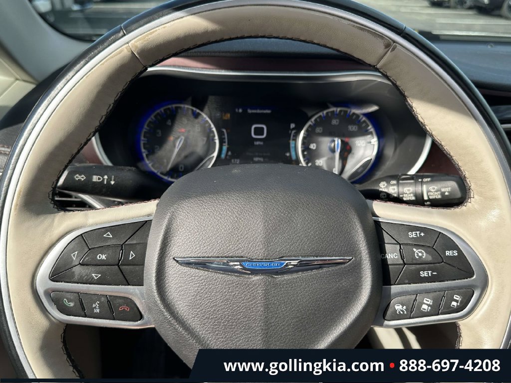 Used 2017 Chrysler Pacifica Limited FWD image 20