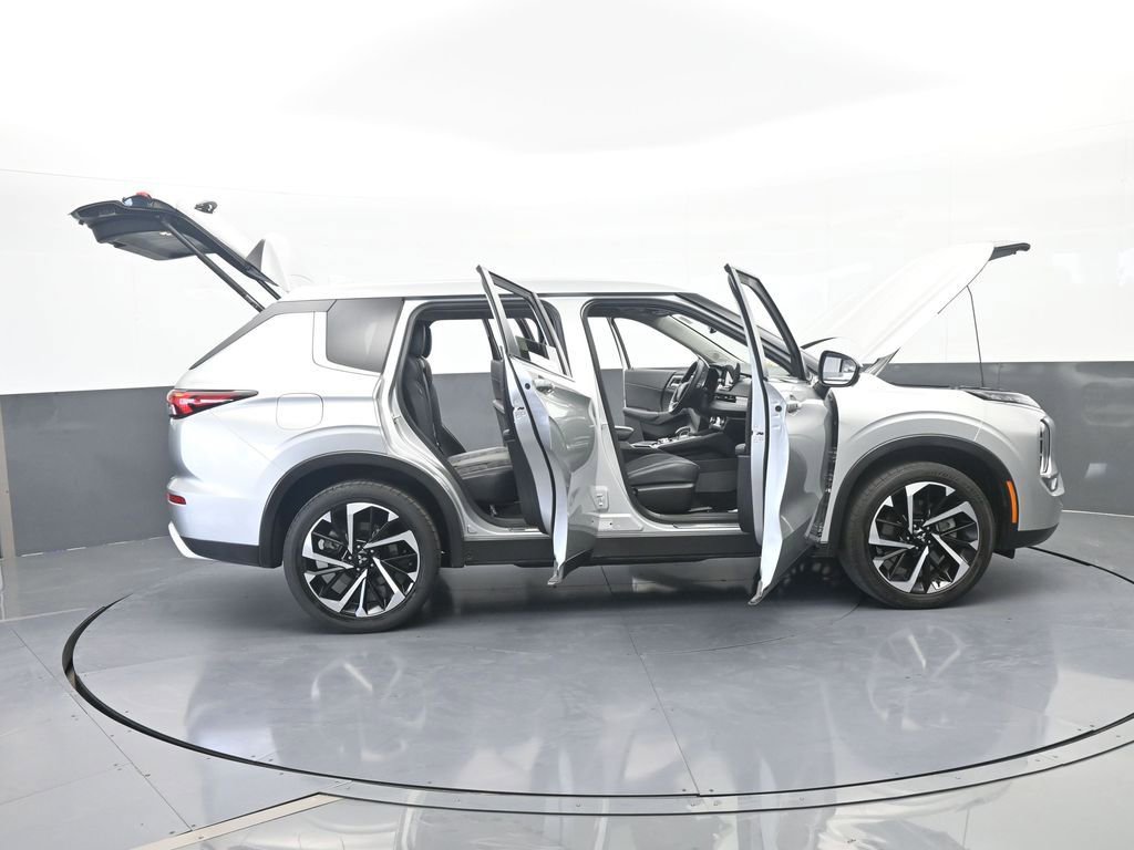 Used 2024 Mitsubishi Outlander SE image 83