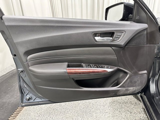 Used 2016 Acura TLX w/ Technology Package image 20
