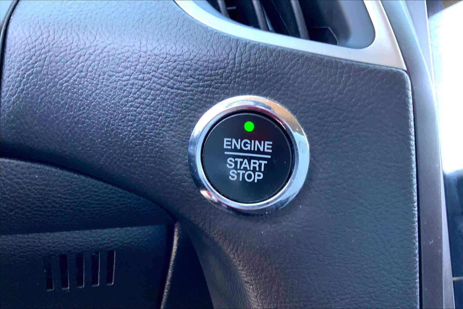 Used 2021 Ford Edge SE FWD image 30