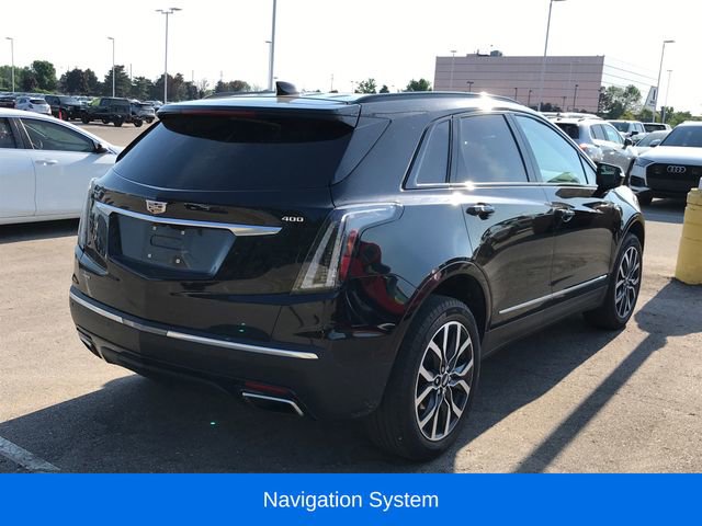Used 2023 Cadillac XT5 Sportv w/ Technology Package AWD/4WD image 2