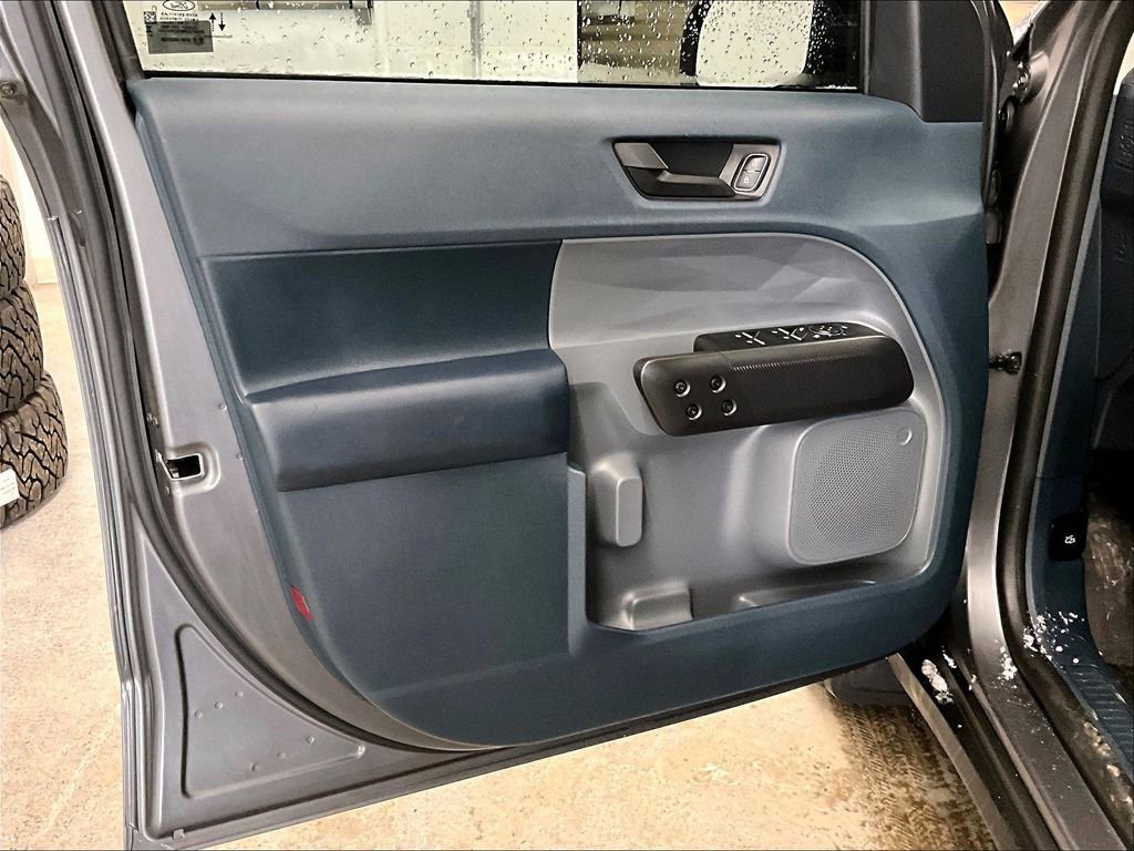 Used 2023 Ford Maverick XLT w/ XLT Luxury Package image 9