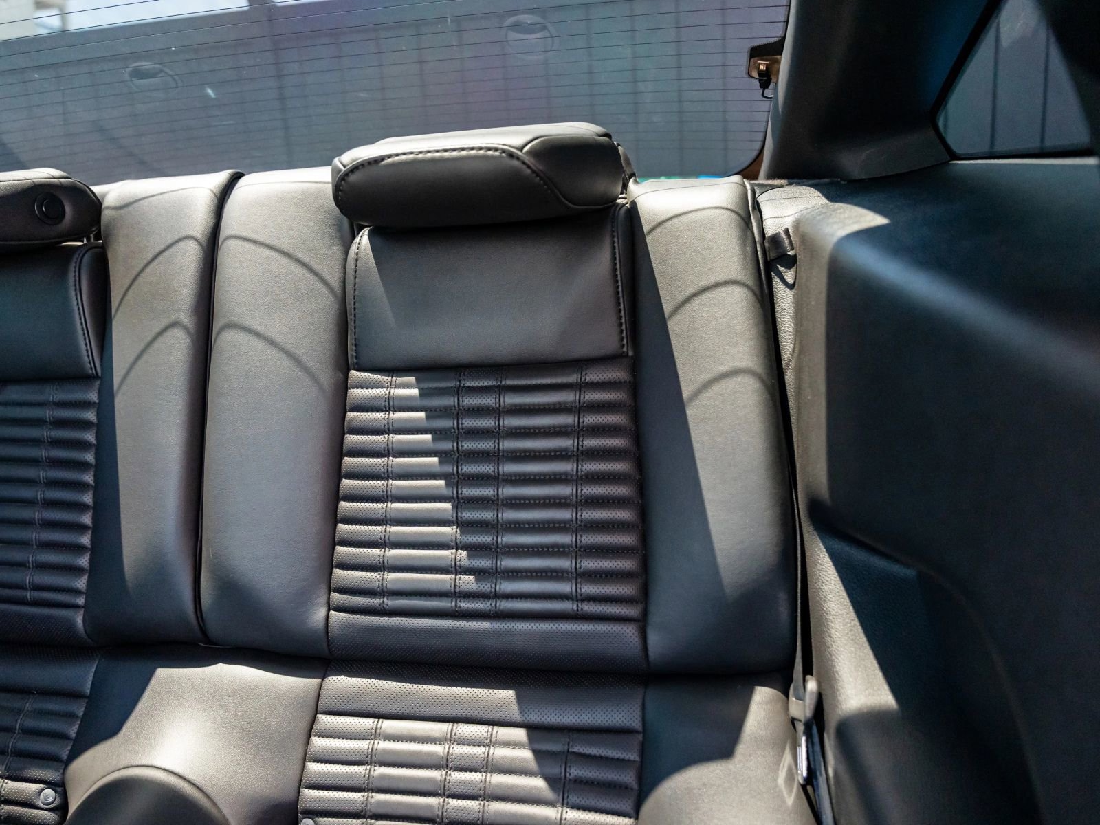 Used 2013 Ford Mustang Shelby GT500 RWD image 45