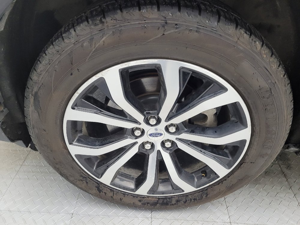 Used 2020 Ford Explorer ST w/ Premium Technology Package image 31