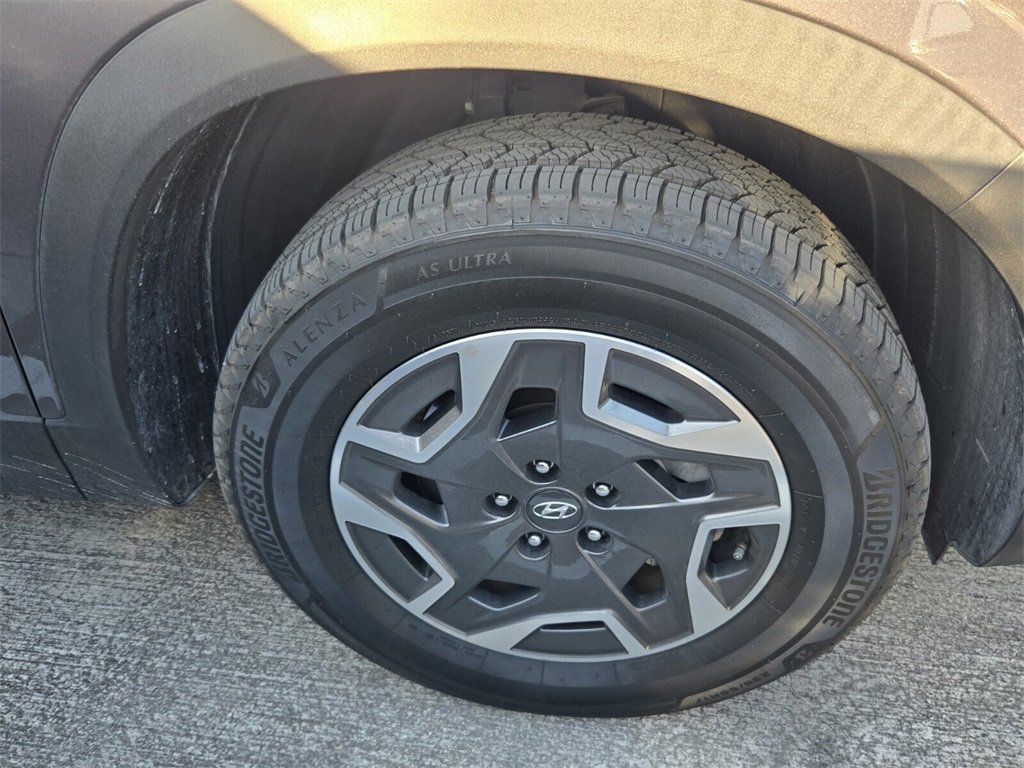 Used 2022 Hyundai Santa Fe Blue image 11