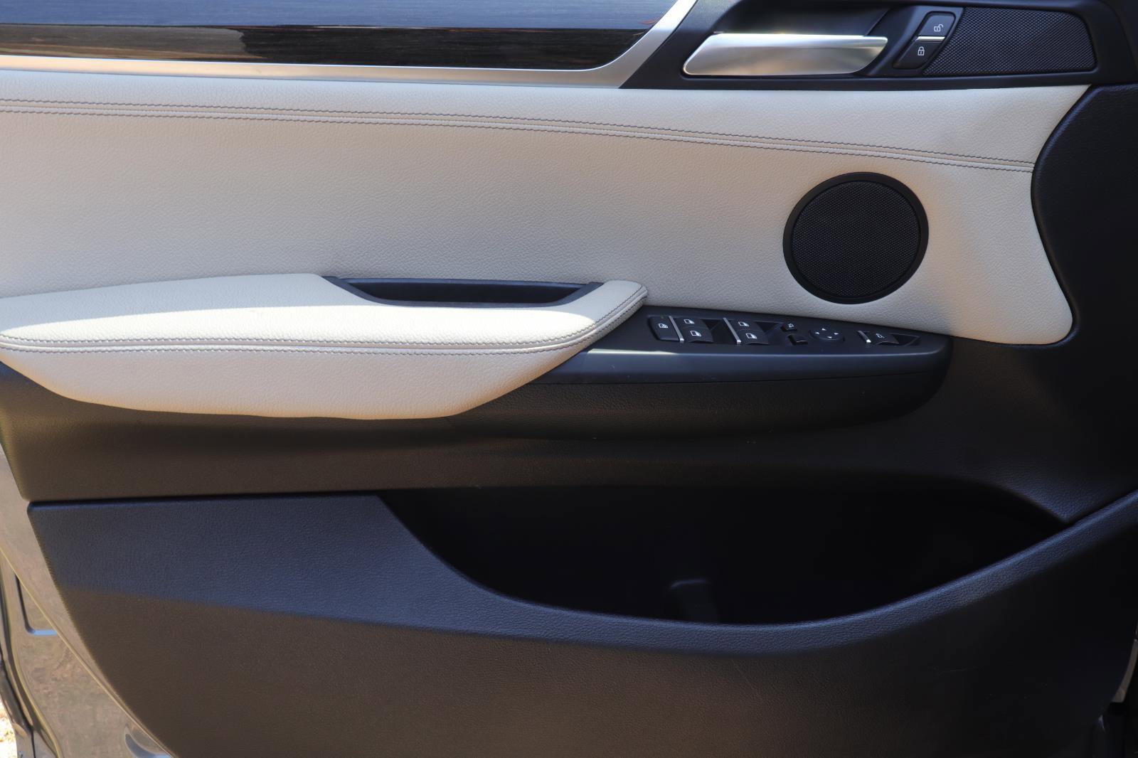 Used 2017 BMW X3 sDrive28i image 10