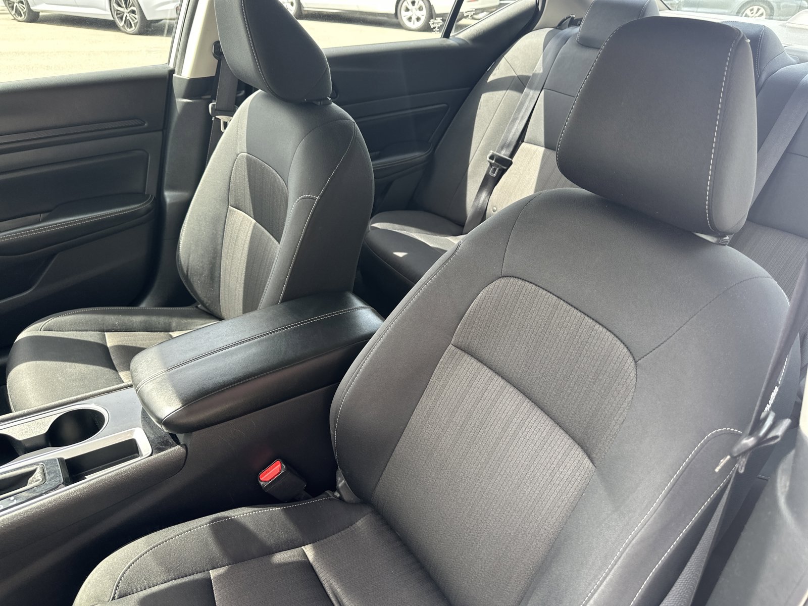 Used 2024 Nissan Altima 2.5 SV FWD image 19