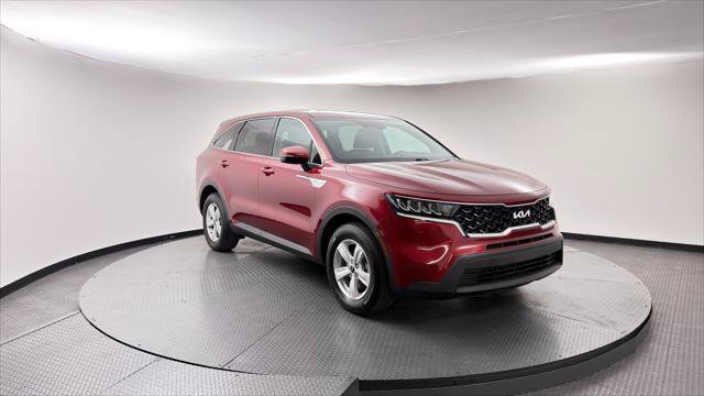 Used 2022 Kia Sorento LX FWD image 11