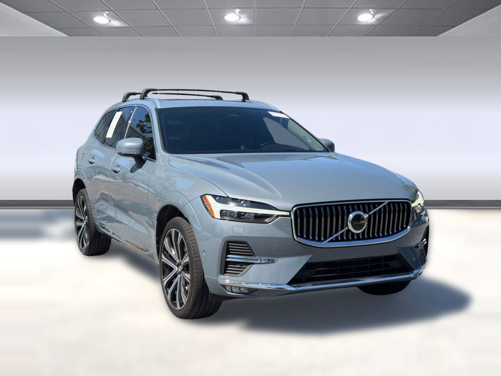 Certified 2023 Volvo XC60 B5 Ultimate AWD/4WD image 7
