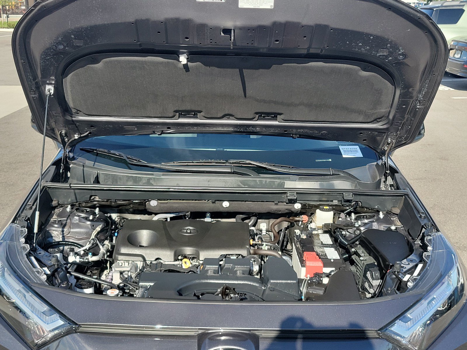 Used 2025 Toyota RAV4 LE FWD image 29