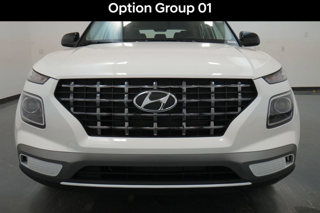 New 2026 Hyundai Venue SEL image 2