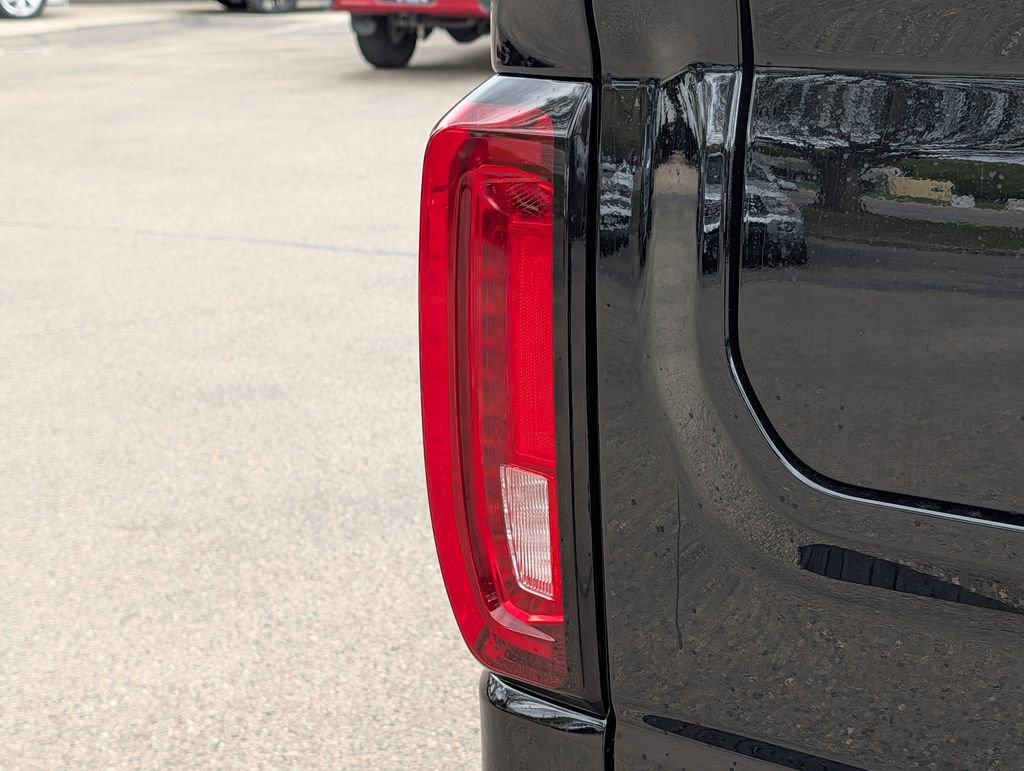 New 2026 GMC Sierra 1500 Denali w/ Denali Reserve Package AWD/4WD image 11