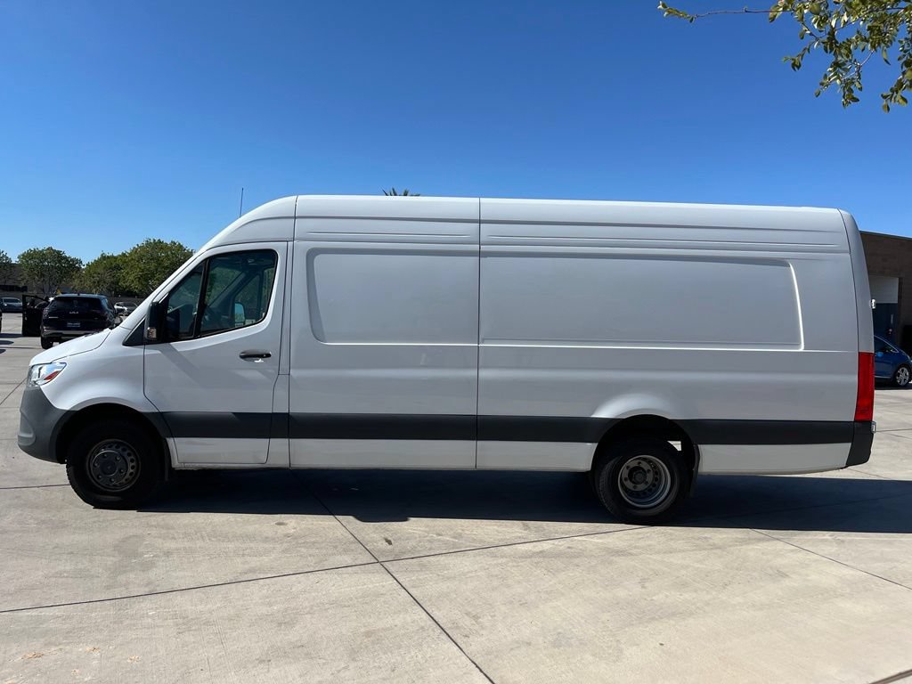 Used 2024 Mercedes-Benz Sprinter 3500 image 10