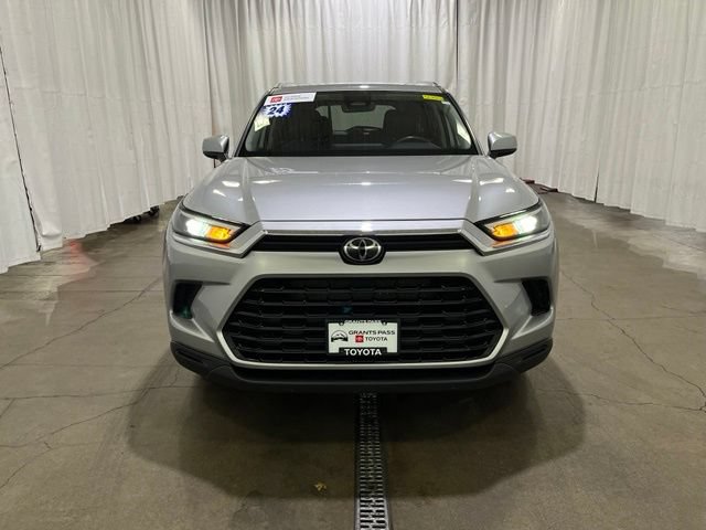 Certified 2024 Toyota Grand Highlander AWD image 9