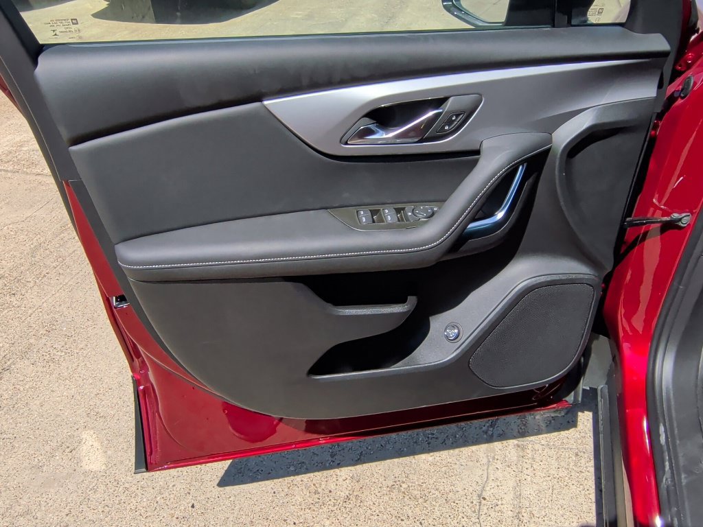 New 2026 Chevrolet Blazer LT w/ Convenience Package FWD image 10
