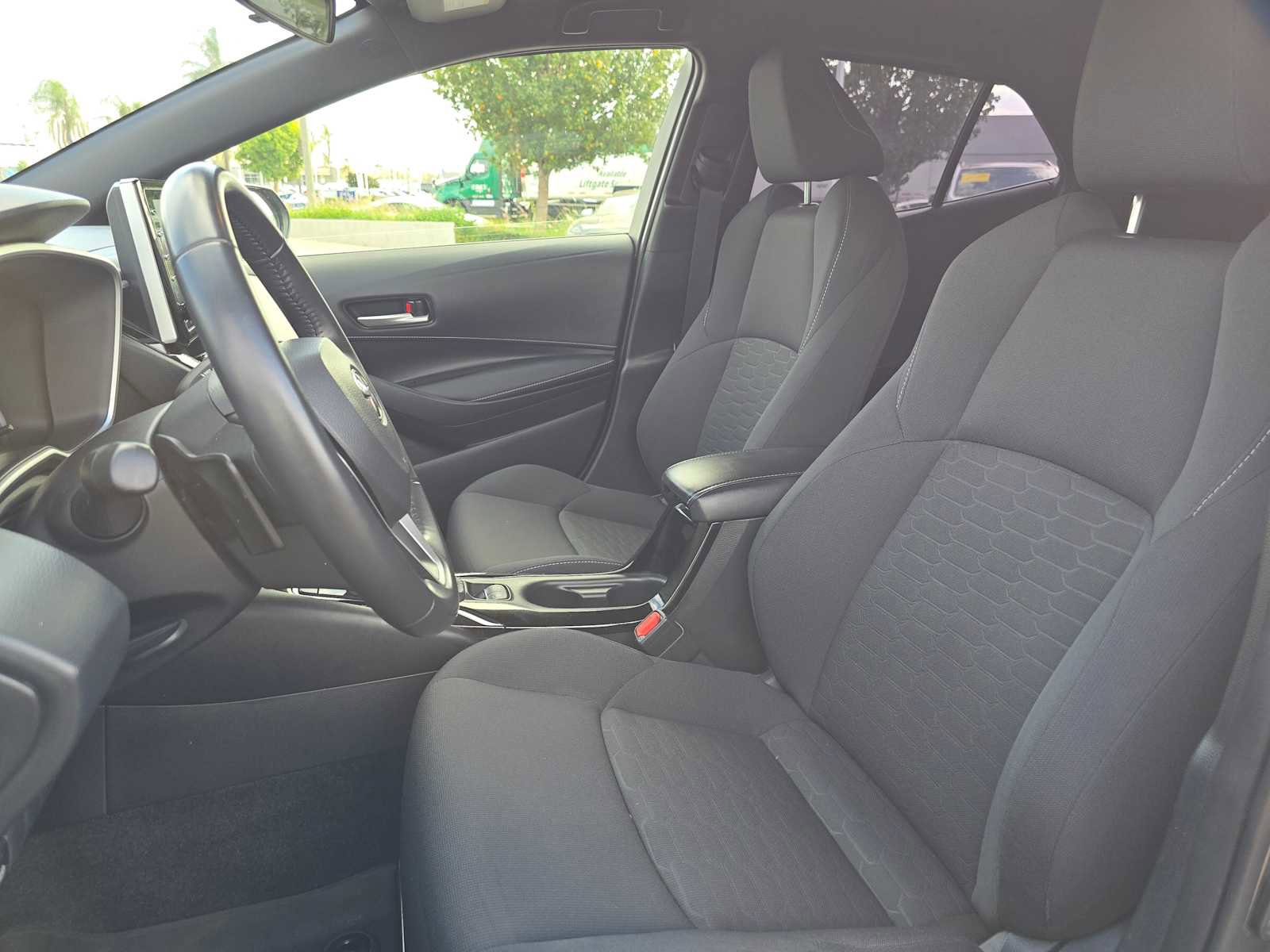 Used 2022 Toyota Corolla SE image 23