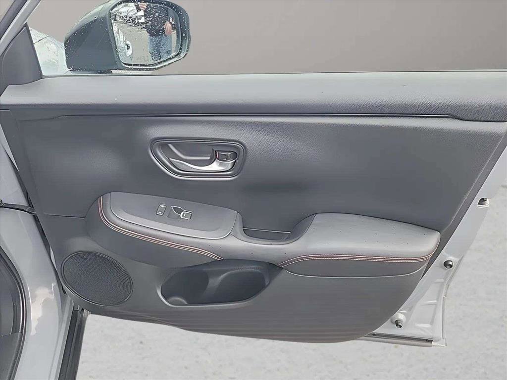 Used 2024 Honda HR-V Sport image 27