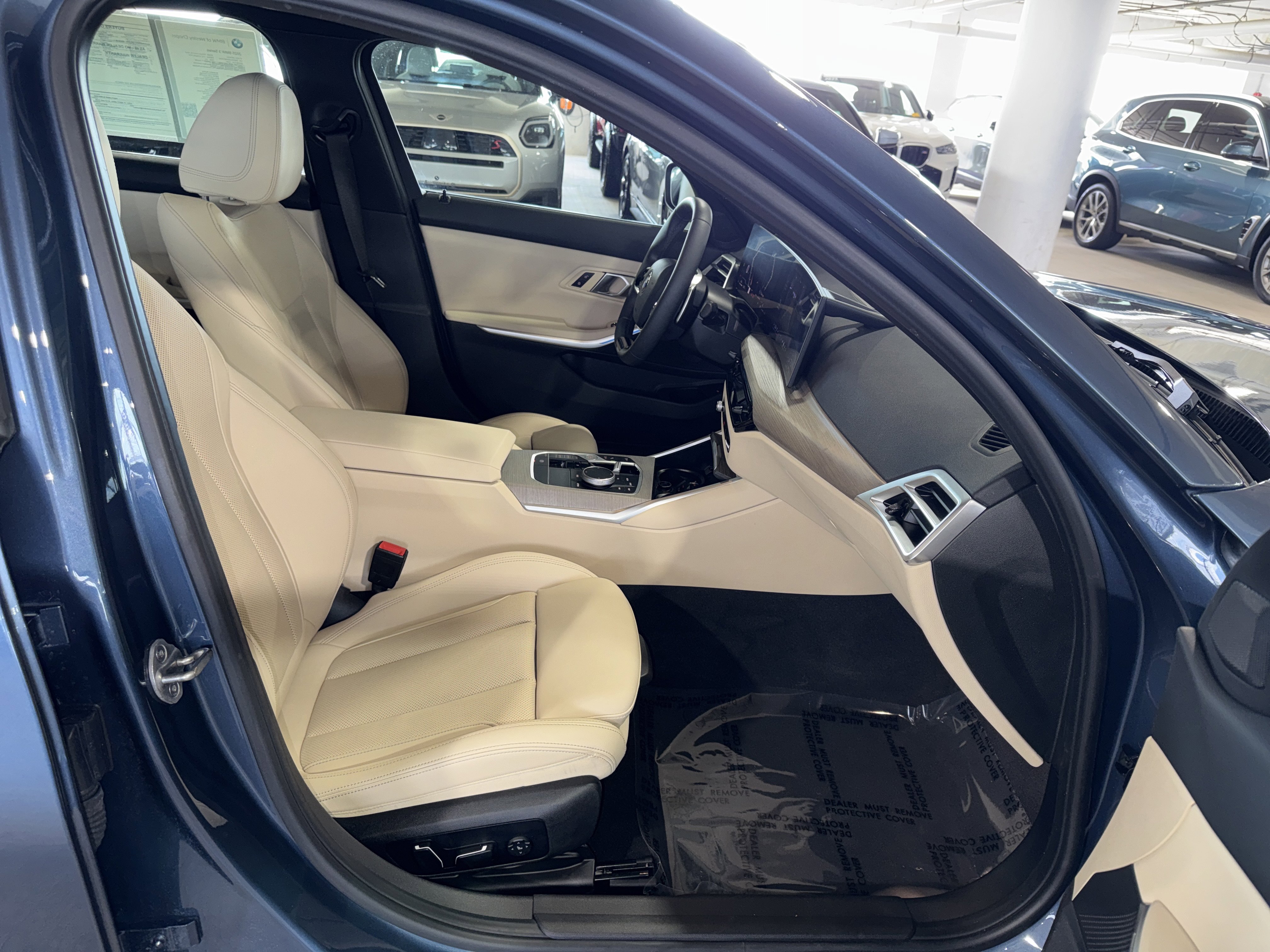 Used 2025 BMW 330i Sedan w/ Convenience Package RWD image 8