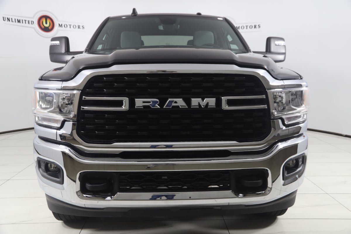 Used 2024 RAM 2500 Big Horn AWD/4WD image 40