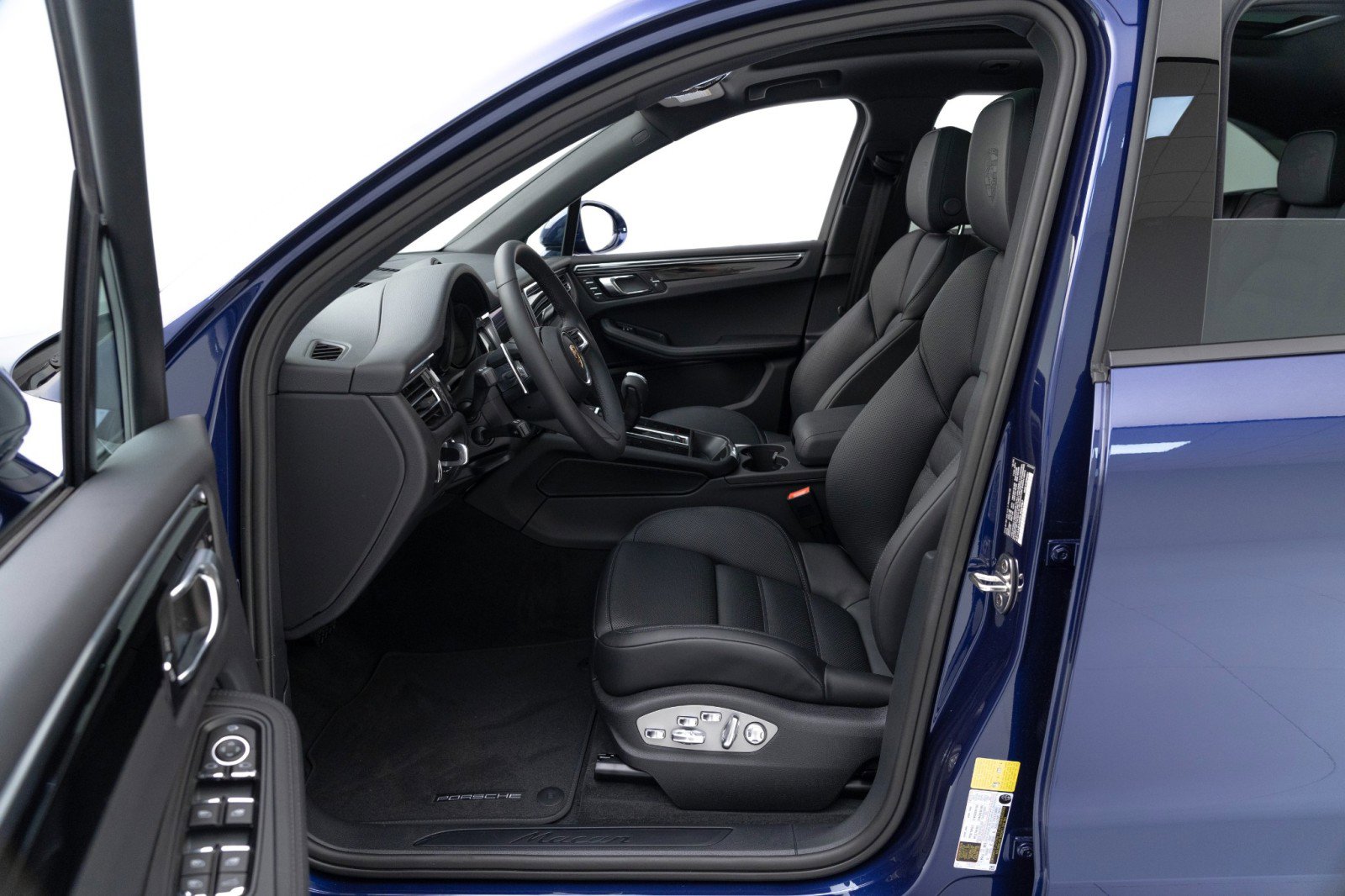 New 2025 Porsche Macan image 16