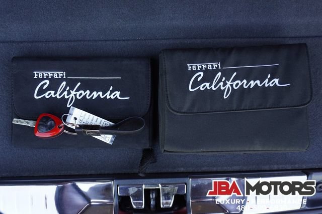 Used 2014 Ferrari California RWD image 27
