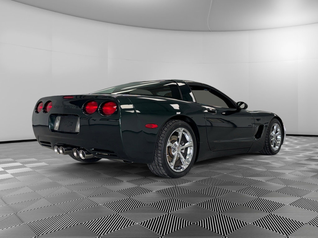 Used 2001 Chevrolet Corvette Coupe w/ Preferred Equipment Group1 image 8
