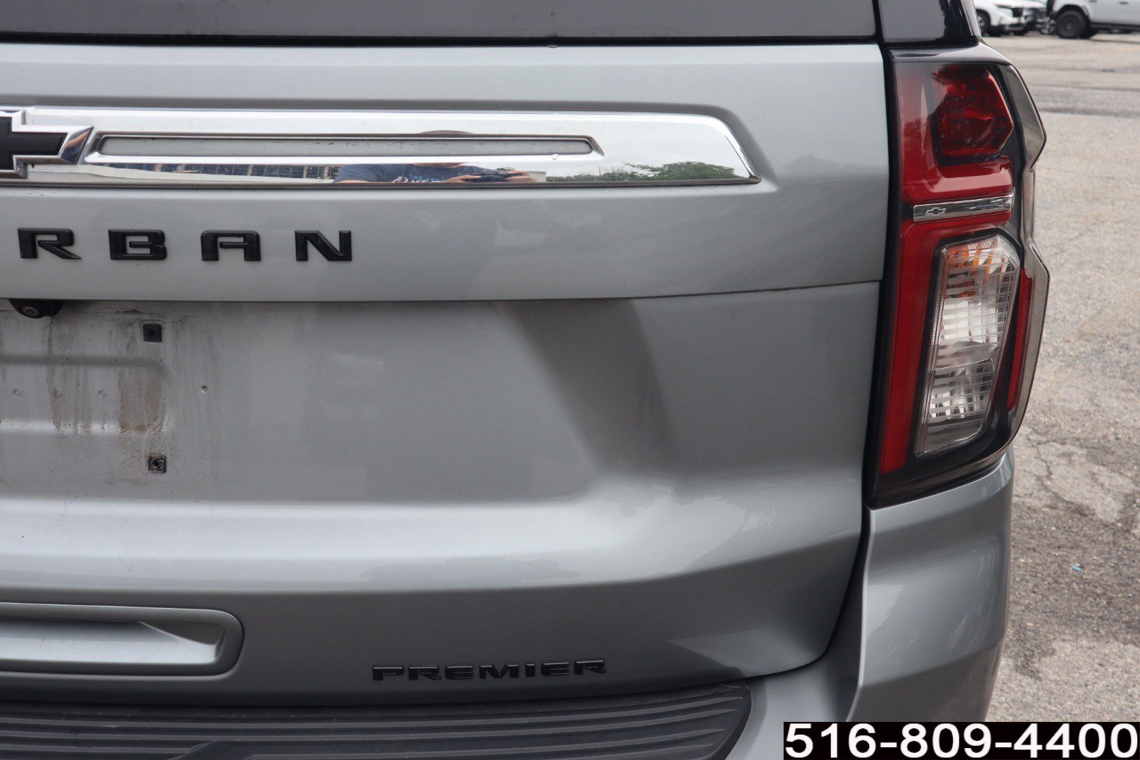 Used 2023 Chevrolet Suburban Premier AWD/4WD image 37