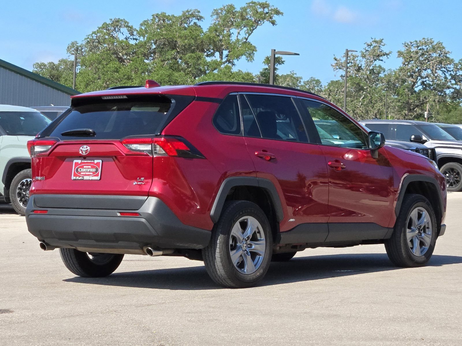 Certified 2025 Toyota RAV4 LE AWD/4WD image 5