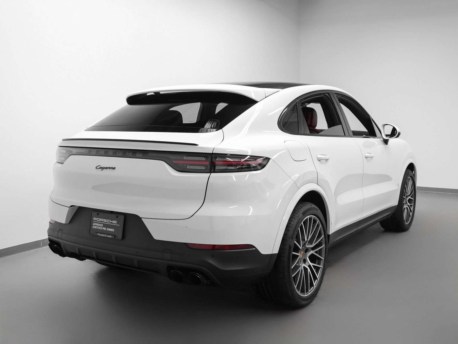 Used 2022 Porsche Cayenne Platinum Edition image 12